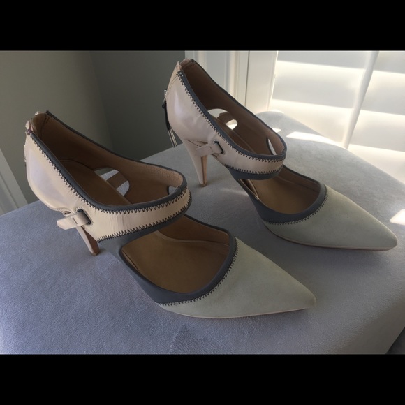 L.A.M.B. Heels - Picture 3 of 8